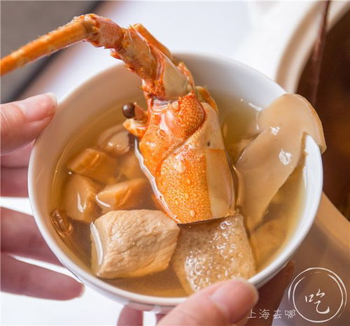 火焰瀑布鍋席卷魔都 上桌會著火，一拉就是一米長龍蝦鮮香